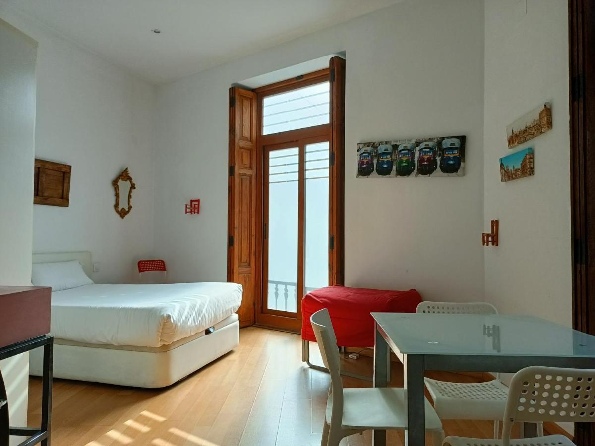 Tossal Apartment Valencia Bagian luar foto