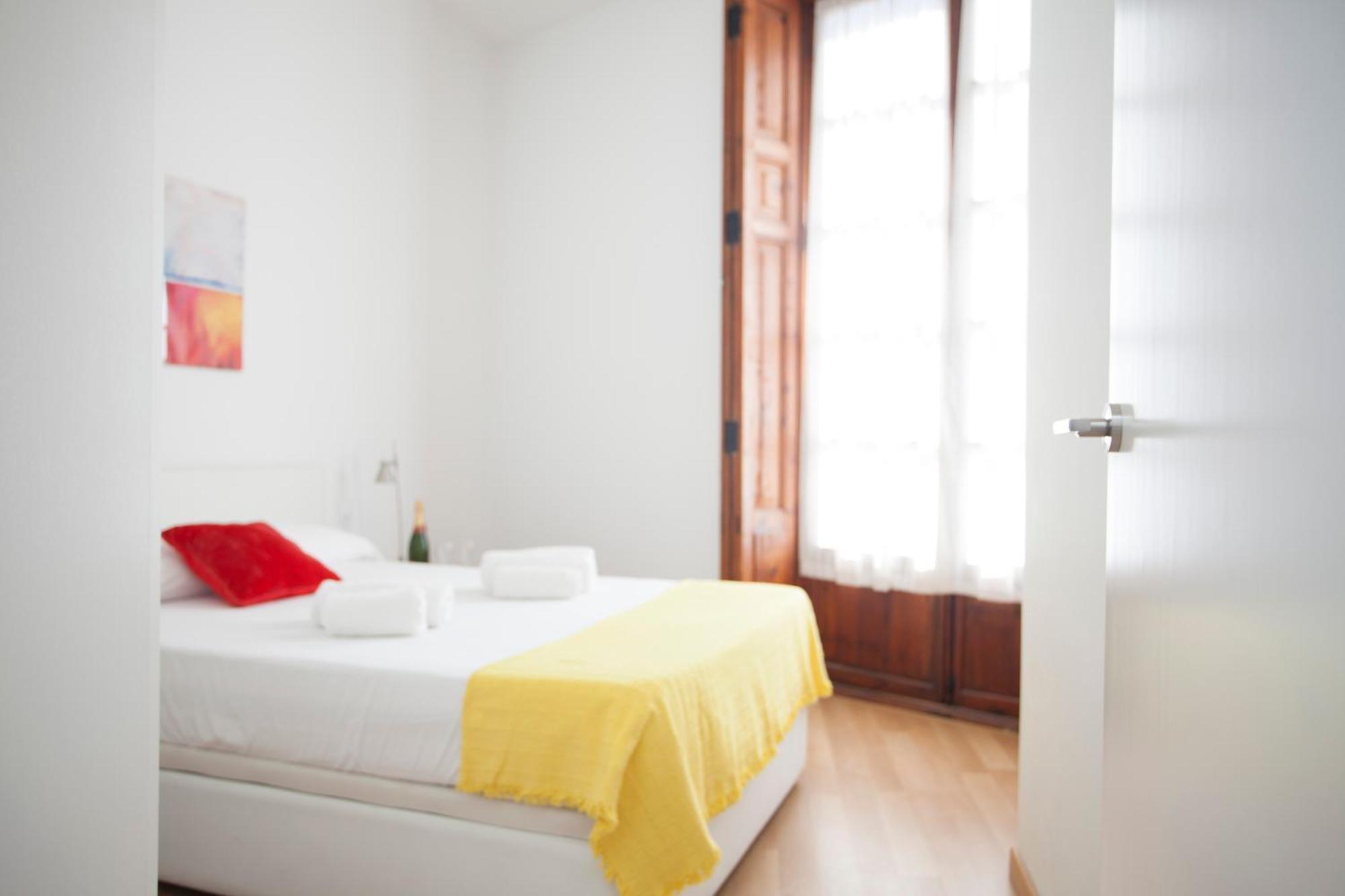 Tossal Apartment Valencia Bagian luar foto
