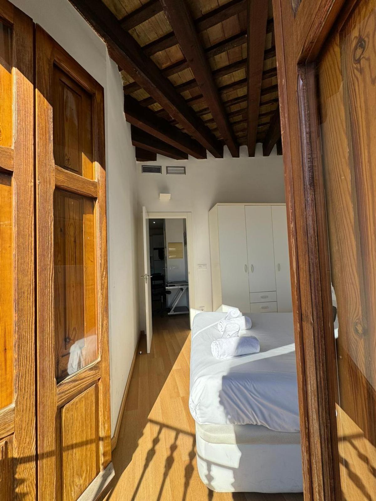 Tossal Apartment Valencia Bagian luar foto