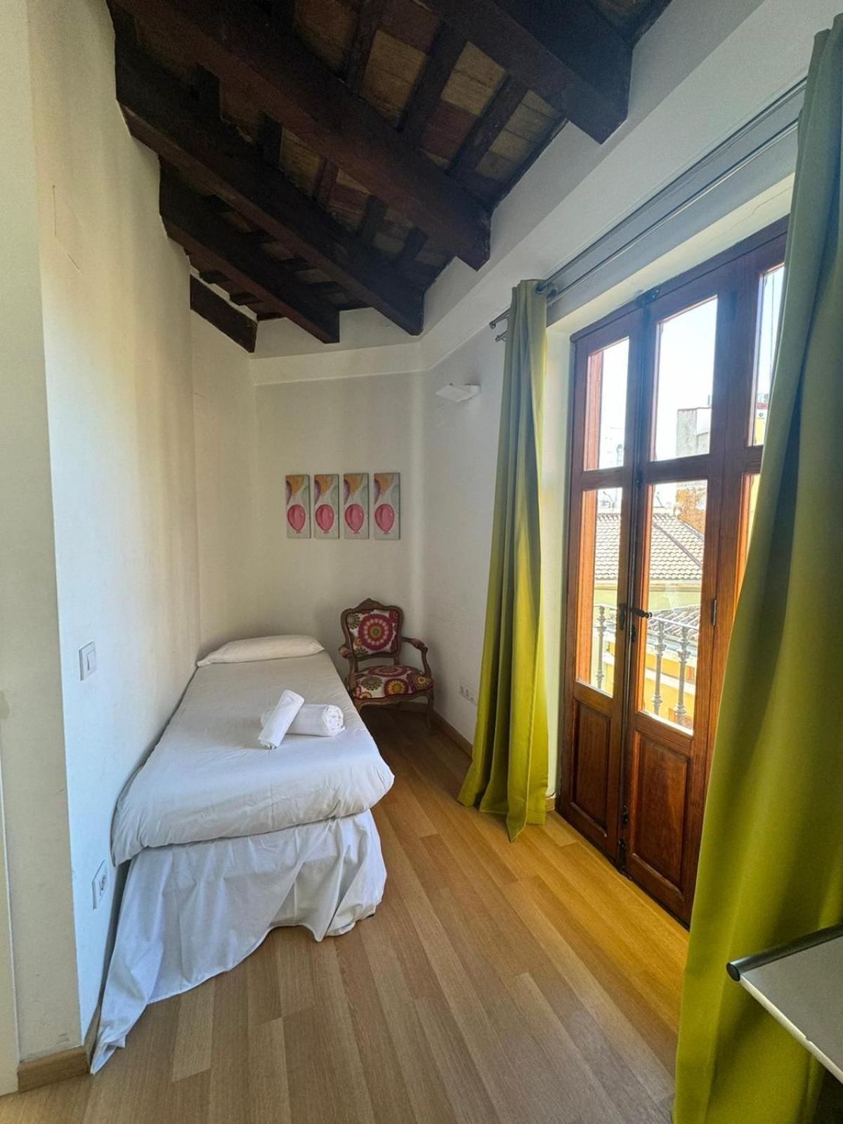 Tossal Apartment Valencia Bagian luar foto