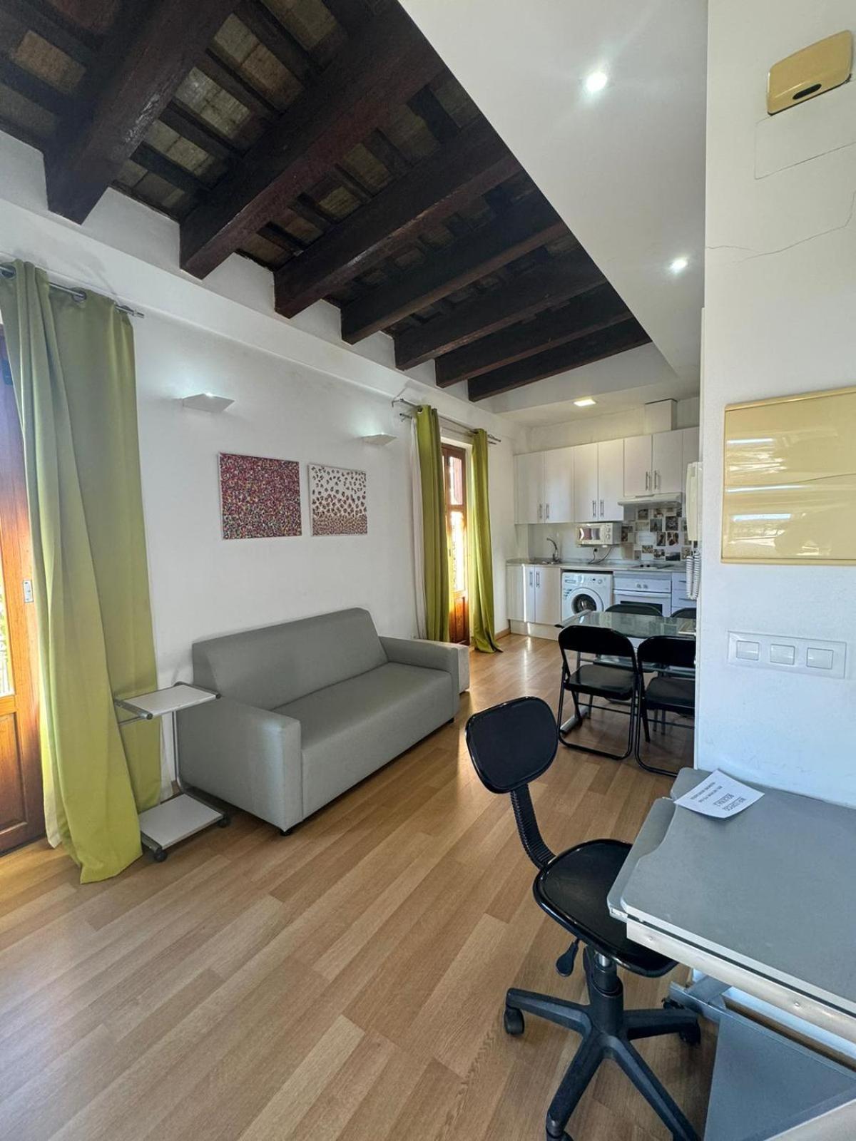 Tossal Apartment Valencia Bagian luar foto